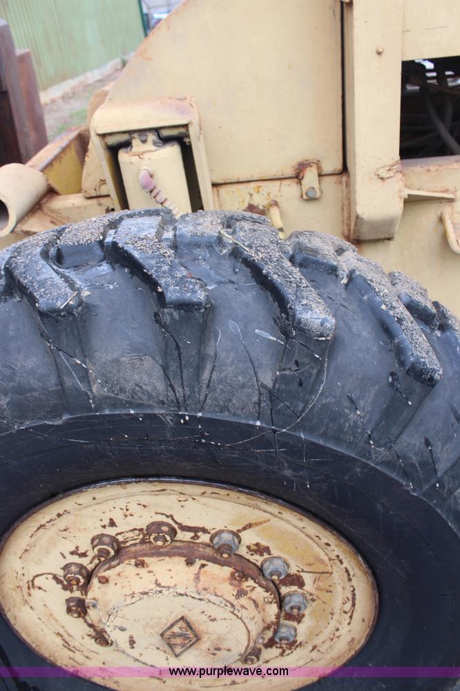 image for item E7956 Pettibone 154D Cary-Lift forklift