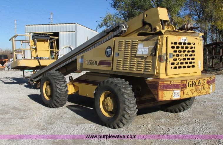 image for item F5376 Grove MZ66B boom lift