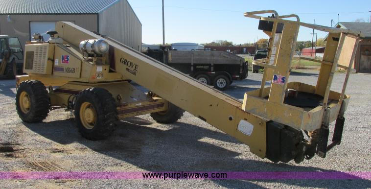 image for item F5376 Grove MZ66B boom lift