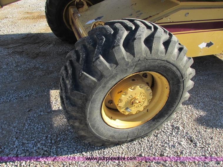 image for item F5376 Grove MZ66B boom lift