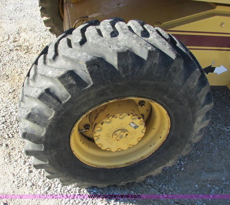 image for item F5376 Grove MZ66B boom lift