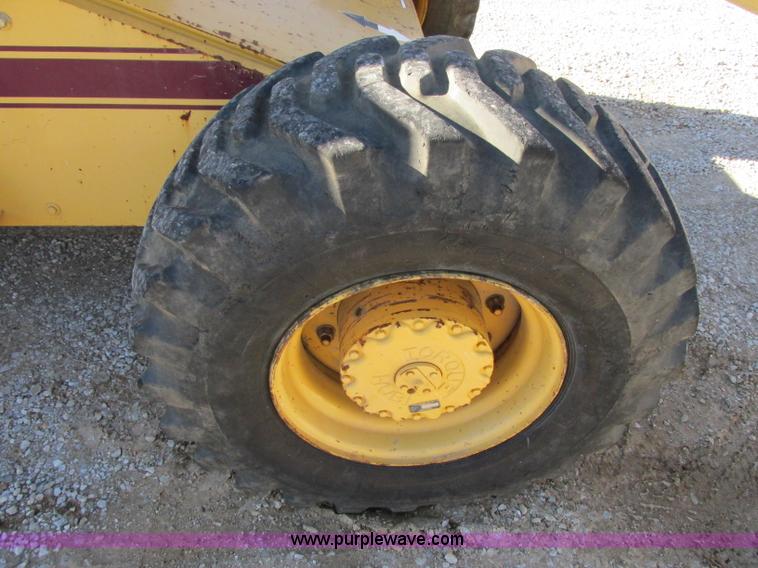 image for item F5376 Grove MZ66B boom lift