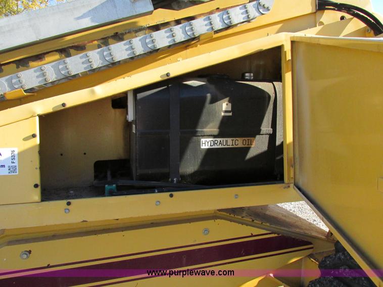 image for item F5376 Grove MZ66B boom lift