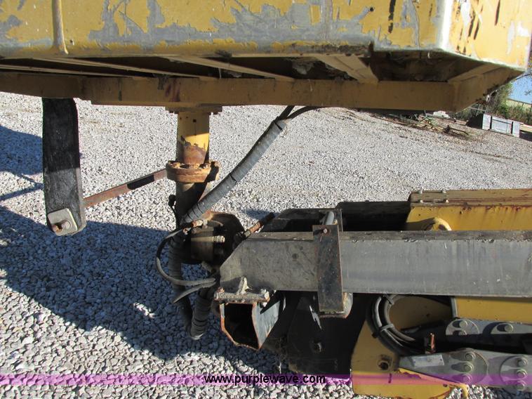 image for item F5376 Grove MZ66B boom lift