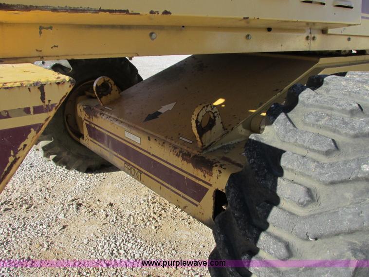 image for item F5376 Grove MZ66B boom lift