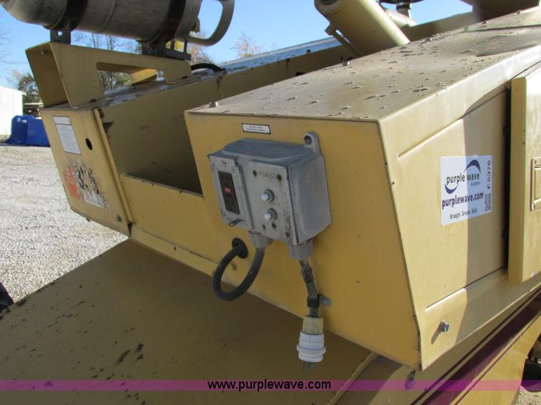 image for item F5376 Grove MZ66B boom lift