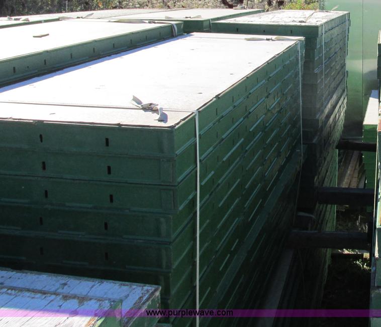 image for item F5378 (126) 6' x 24" mod-u-forms for concrete walls