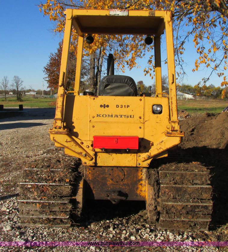 image for item F5379 1987 Komatsu D31P-17 dozer