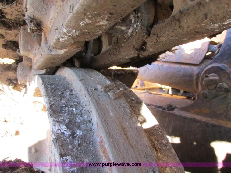 image for item F5379 1987 Komatsu D31P-17 dozer