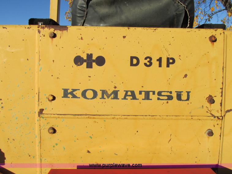 image for item F5379 1987 Komatsu D31P-17 dozer