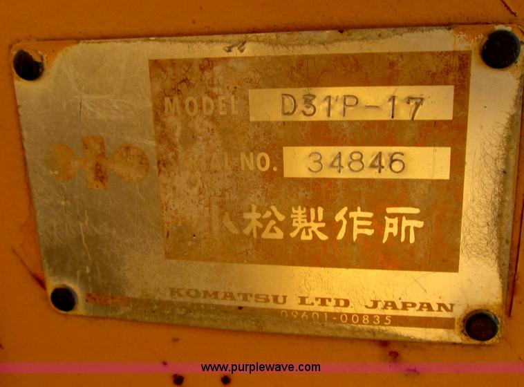 image for item F5379 1987 Komatsu D31P-17 dozer