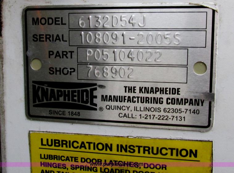 image for item F5380 2006 Ford F550 service truck