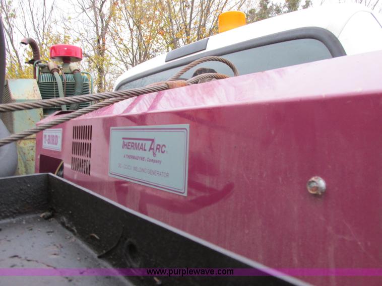 image for item F5380 2006 Ford F550 service truck