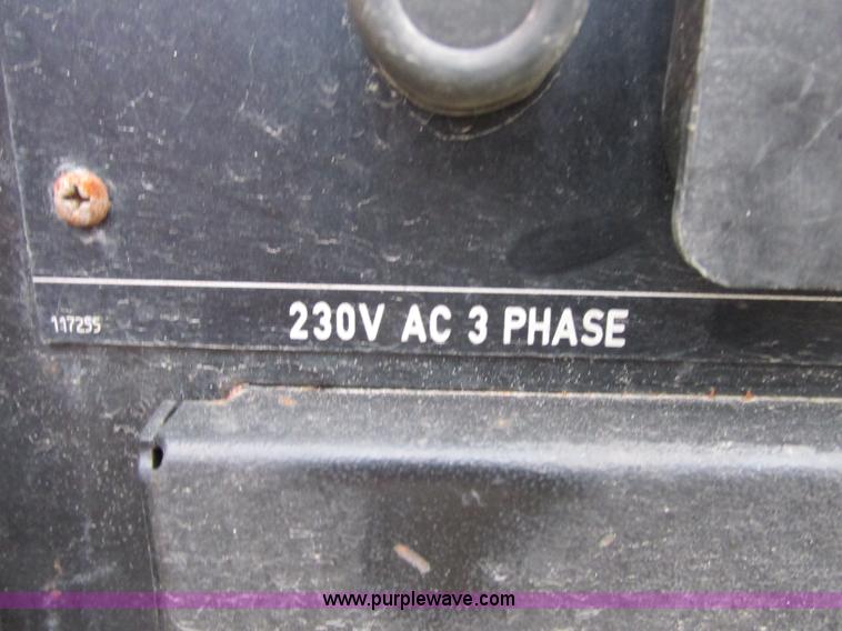 image for item F5380 2006 Ford F550 service truck