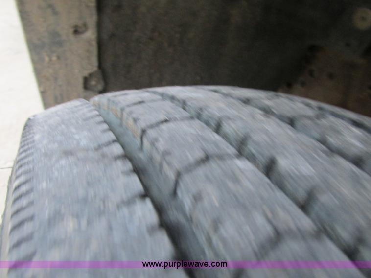 image for item F5380 2006 Ford F550 service truck