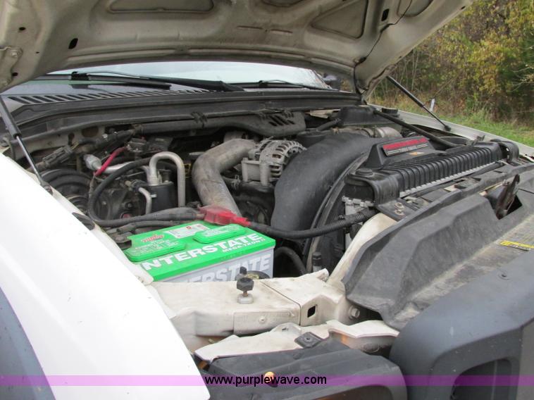 image for item F5380 2006 Ford F550 service truck