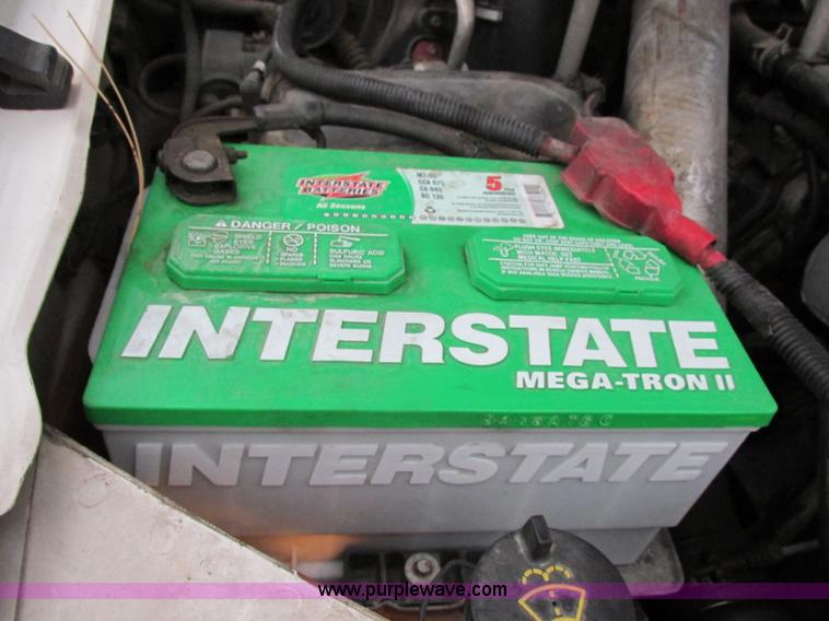 image for item F5380 2006 Ford F550 service truck