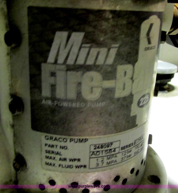 image for item F5380 2006 Ford F550 service truck