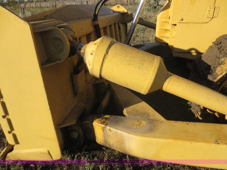 image for item F6742 Terex 82-40DA dozer
