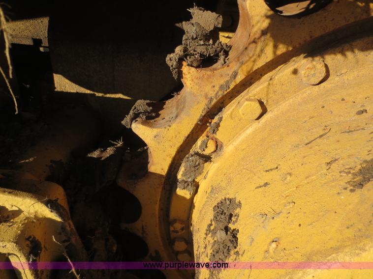 image for item F6742 Terex 82-40DA dozer