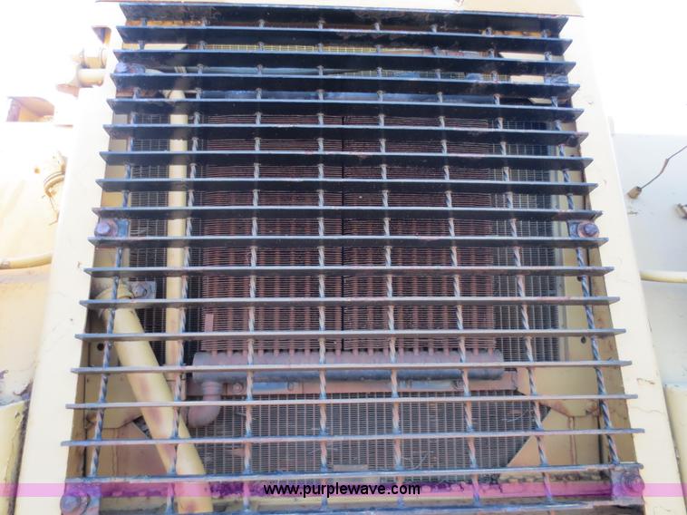 image for item F6742 Terex 82-40DA dozer