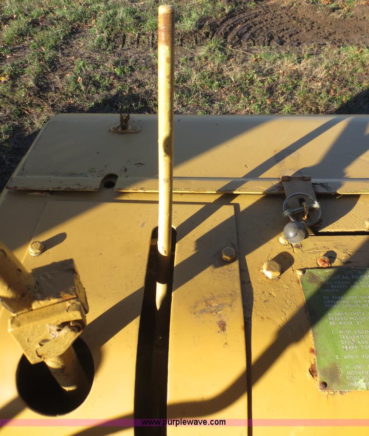 image for item F6742 Terex 82-40DA dozer