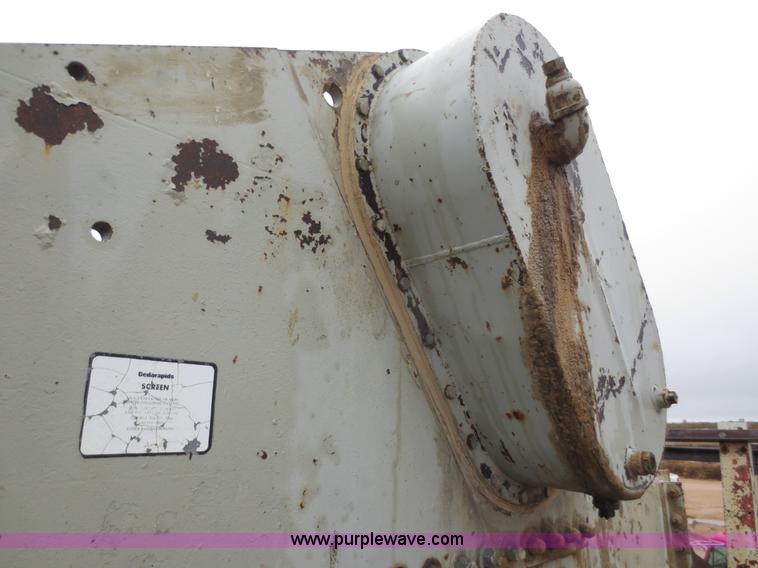 image for item F8012 Cedarapids roll crusher and screening unit