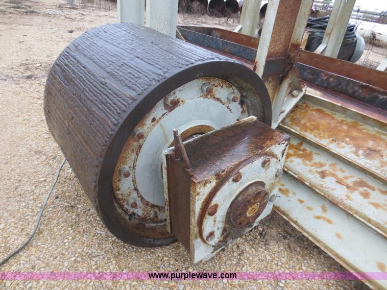 image for item F8012 Cedarapids roll crusher and screening unit