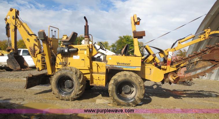 image for item F8013 1999 Vermeer V8100 trencher