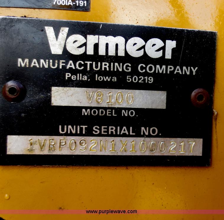 image for item F8013 1999 Vermeer V8100 trencher