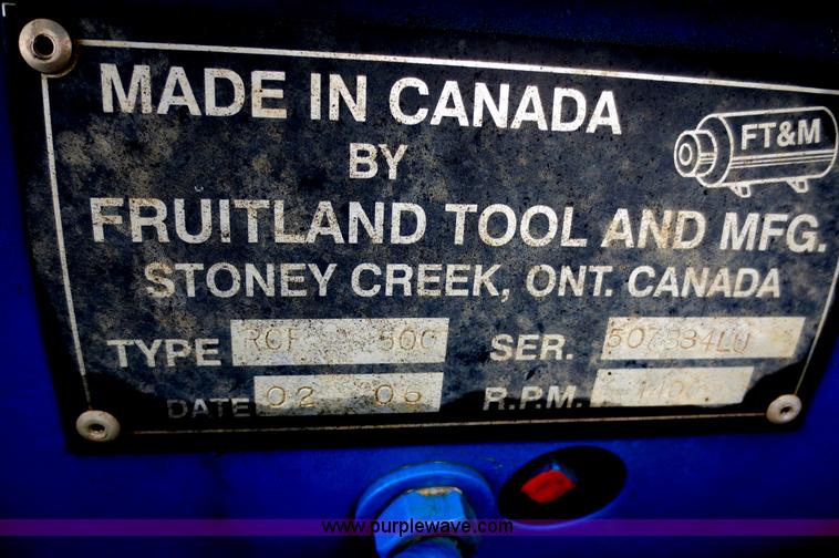 image for item F8013 1999 Vermeer V8100 trencher