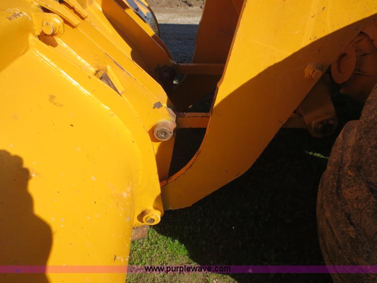 image for item F8030 1989 Fiat-Allis FR10B wheel loader