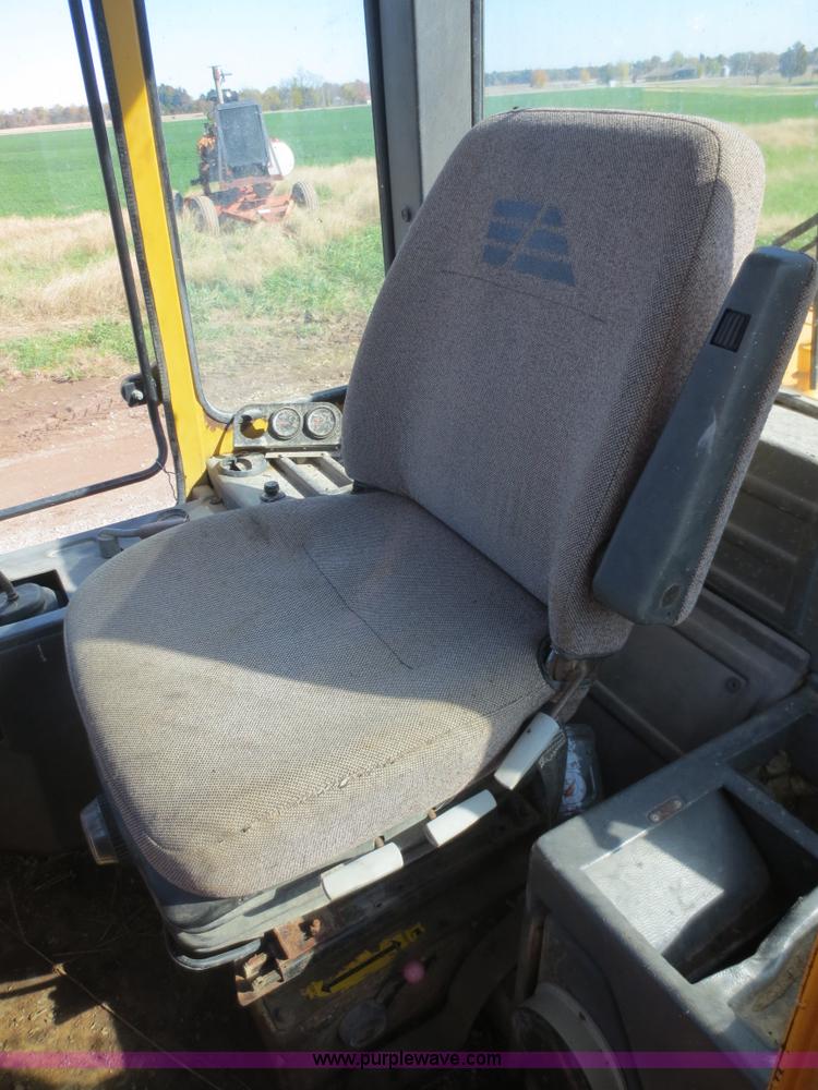 image for item F8030 1989 Fiat-Allis FR10B wheel loader