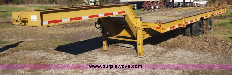 image for item F8045 1979 Dnyaweld tilt deck trailer