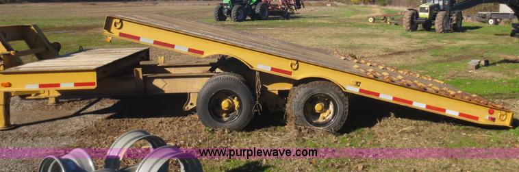image for item F8045 1979 Dnyaweld tilt deck trailer