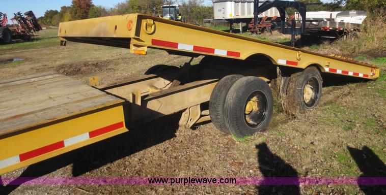 image for item F8045 1979 Dnyaweld tilt deck trailer