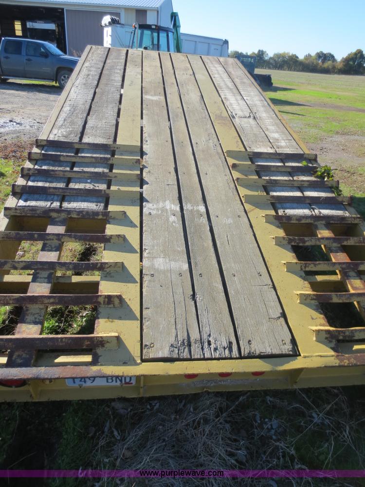 image for item F8045 1979 Dnyaweld tilt deck trailer