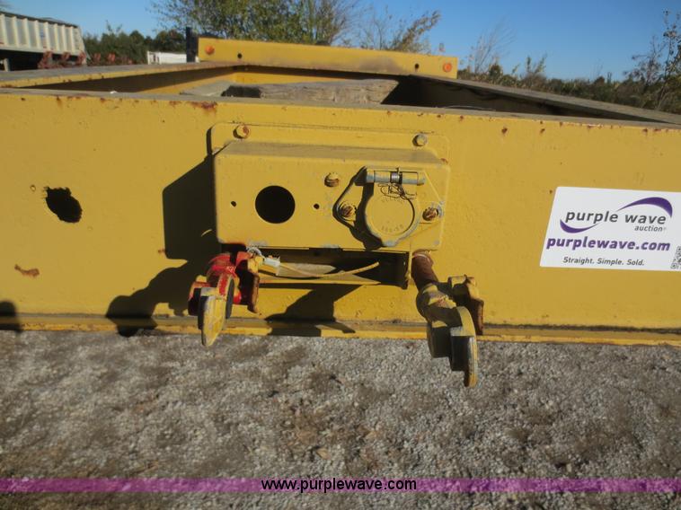 image for item F8045 1979 Dnyaweld tilt deck trailer