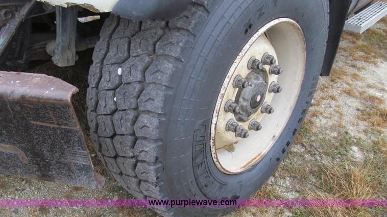 image for item G2162 2003 Mack CV713 waste disposal dump truck