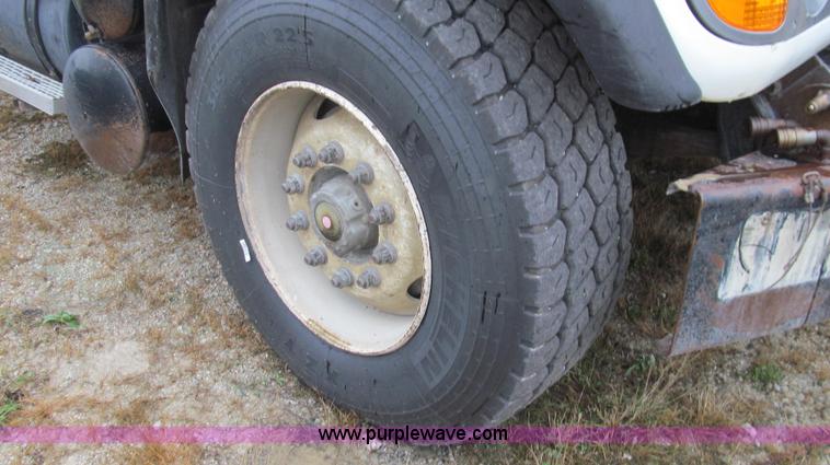 image for item G2162 2003 Mack CV713 waste disposal dump truck