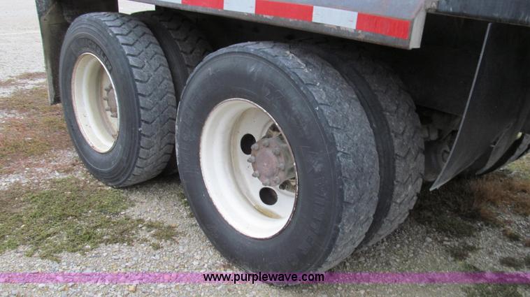 image for item G2162 2003 Mack CV713 waste disposal dump truck