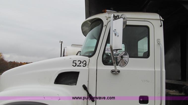 image for item G2162 2003 Mack CV713 waste disposal dump truck