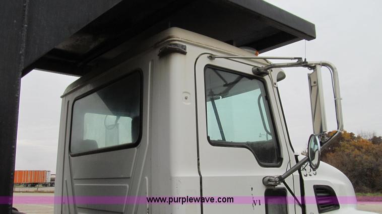 image for item G2162 2003 Mack CV713 waste disposal dump truck