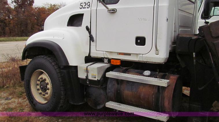 image for item G2162 2003 Mack CV713 waste disposal dump truck