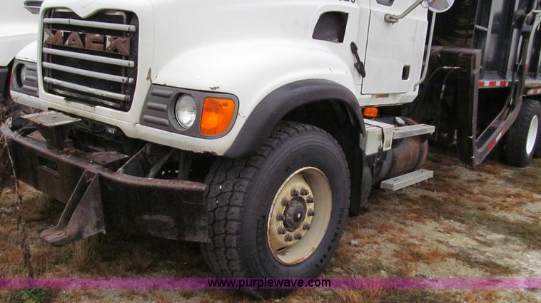 image for item G2162 2003 Mack CV713 waste disposal dump truck