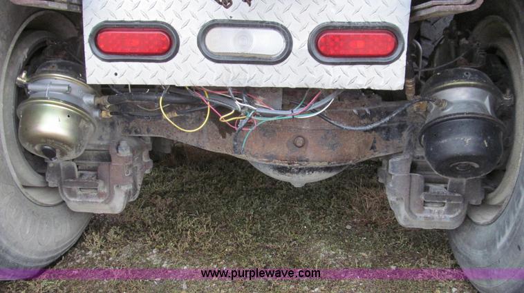 image for item G2162 2003 Mack CV713 waste disposal dump truck