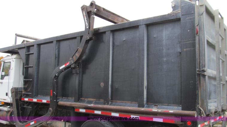 image for item G2162 2003 Mack CV713 waste disposal dump truck