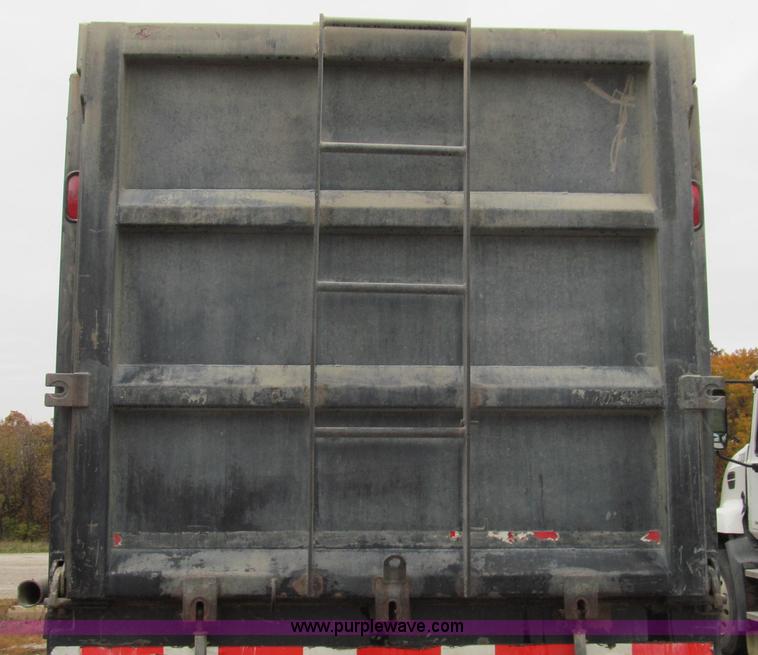 image for item G2162 2003 Mack CV713 waste disposal dump truck