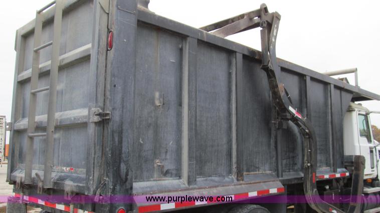 image for item G2162 2003 Mack CV713 waste disposal dump truck