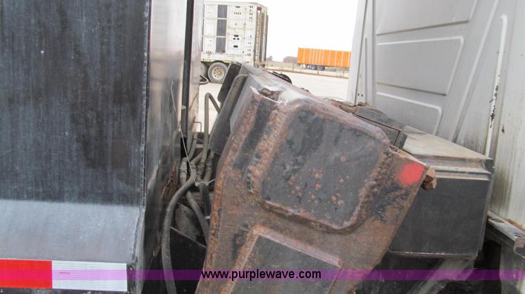 image for item G2162 2003 Mack CV713 waste disposal dump truck